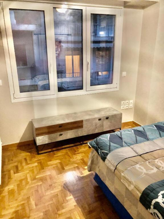 Economy Shared Apartment D In Central Aten Exteriör bild